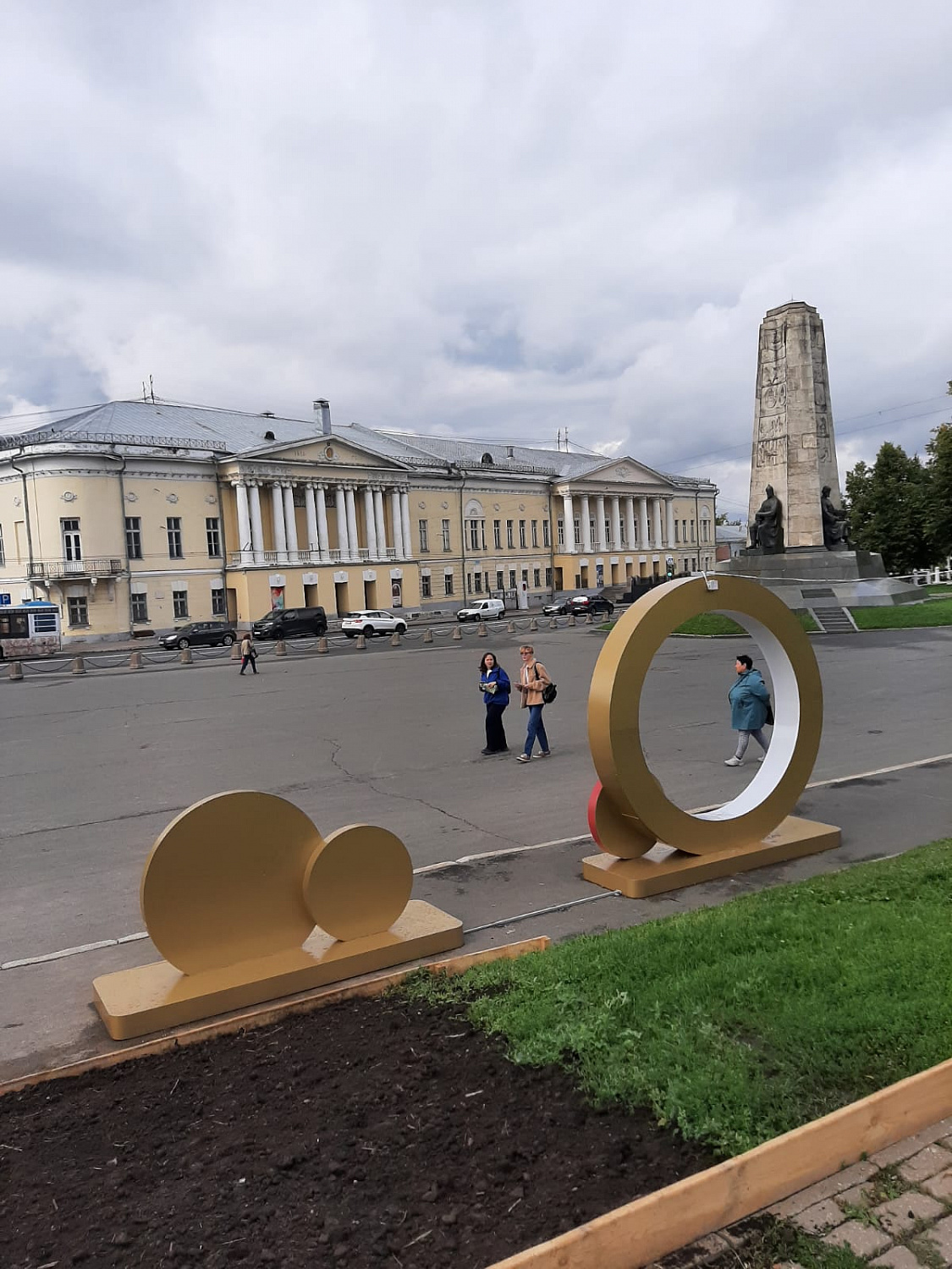 Оформление ко Дню города Владимира